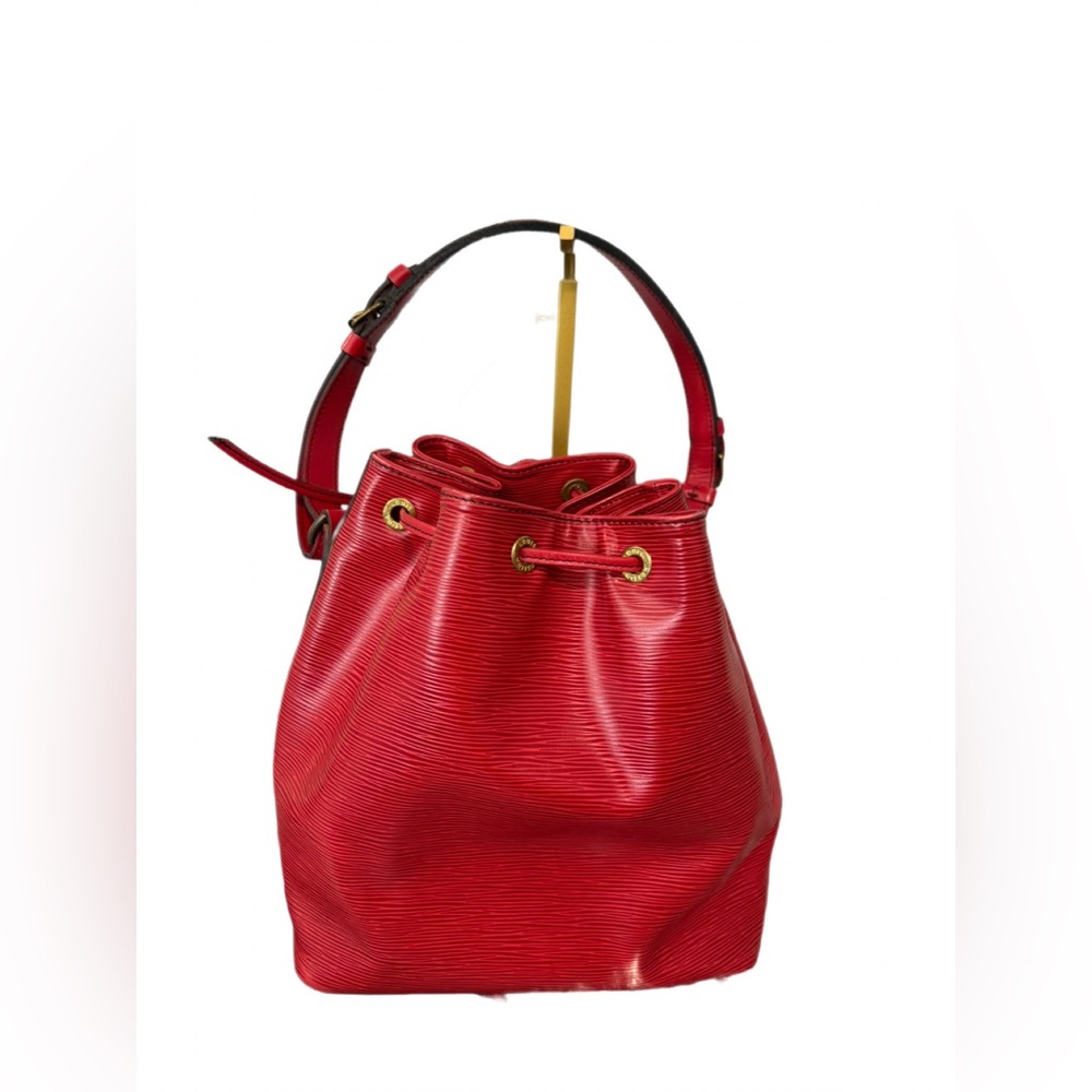 Louis Vuitton, Red Epi Leather Bucket Bag